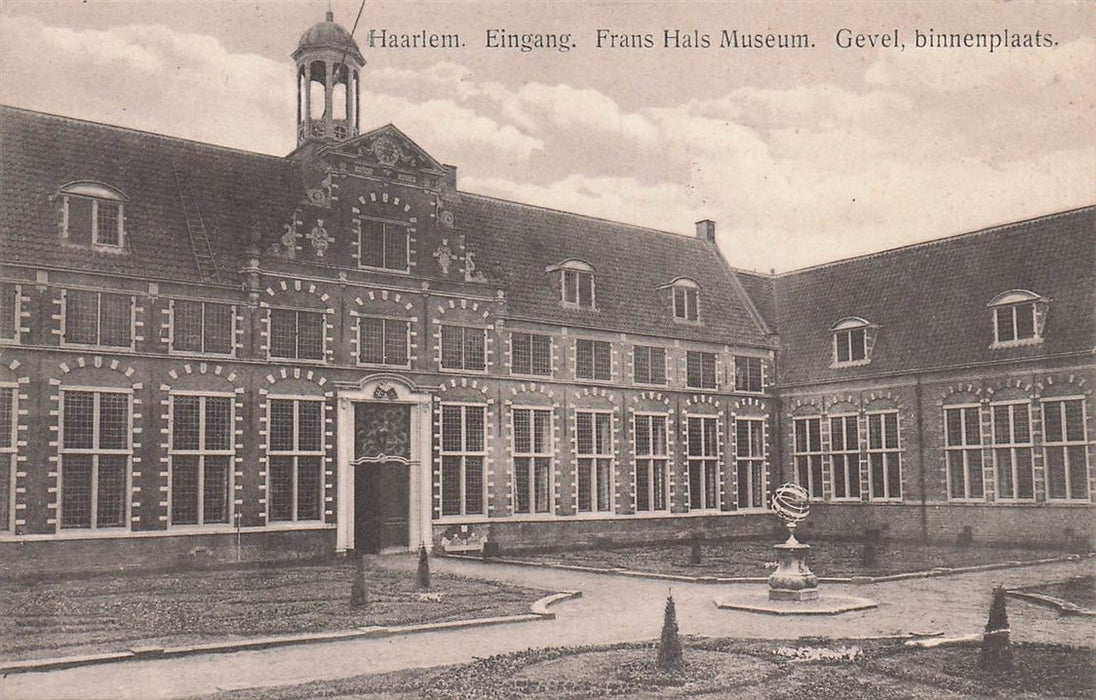 Haarlem Eingang Frans Hals Museum Gevel Binnenplaats.