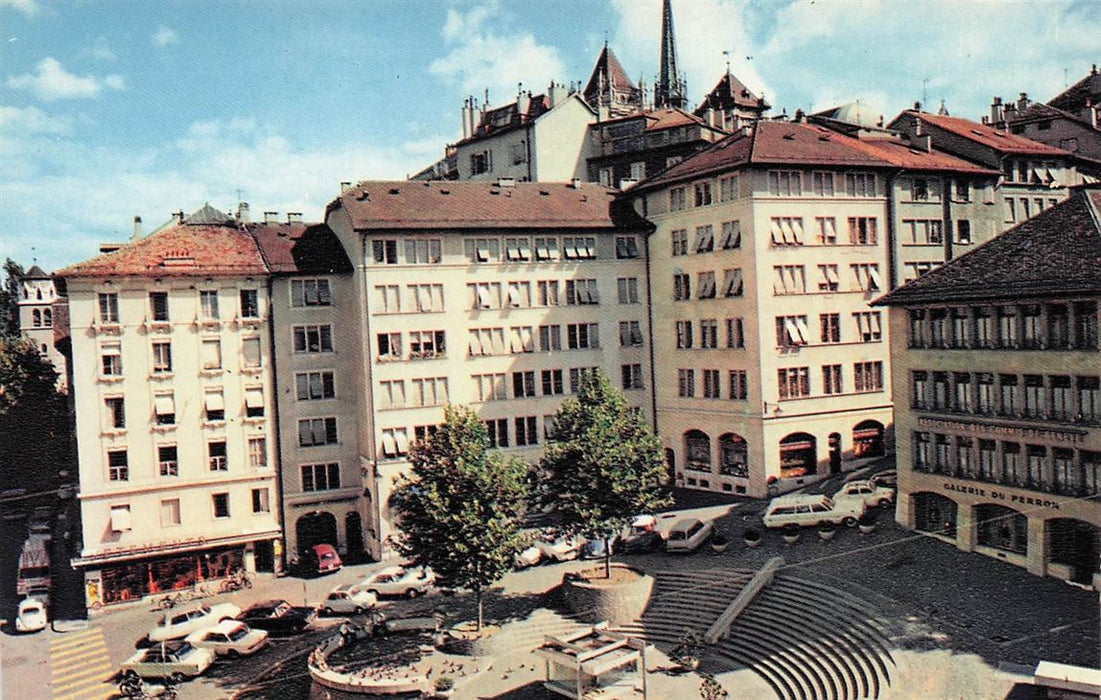 Geneve La Rue Du Perron Et La Cathedrale