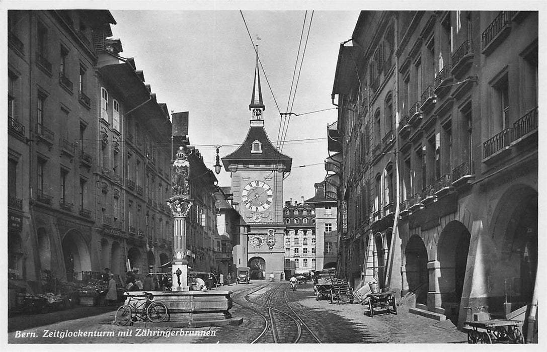Bern Zeitglockenturm Mit Zahringerbrunnen