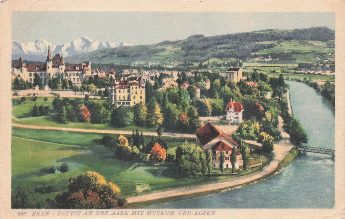 Bern Partie An Der Aare Mit Museum Und Alpen