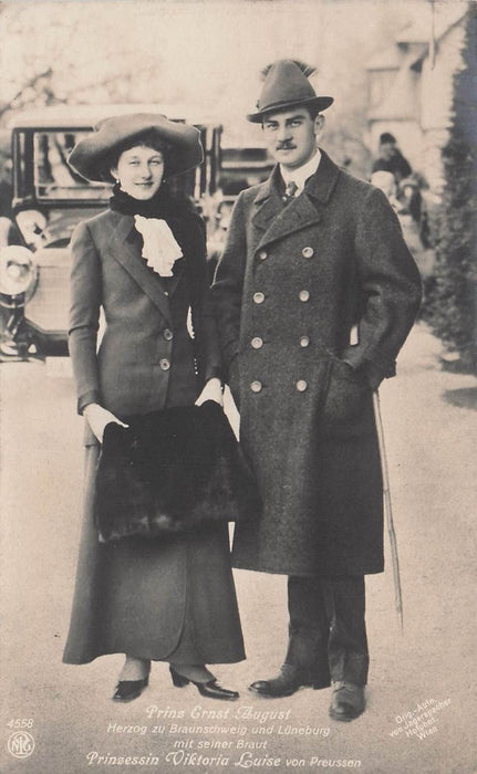 Prinz Ernst August Herzog Zu Braunschweig Und Lüneburg Mit Seiner Braut Prinsessin Viktoria Louise Von Preussen