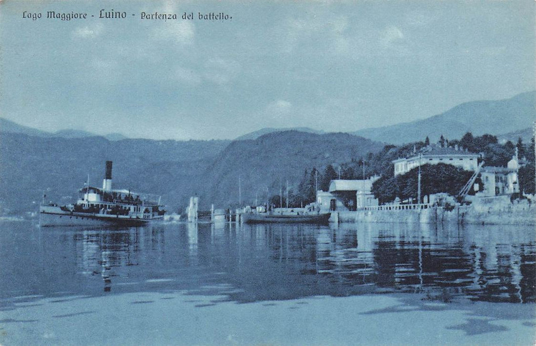 Lago Maggiore Luino Partenza Del Battello