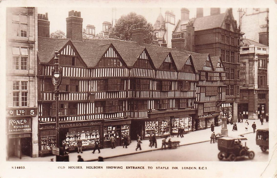 Old Houses Holborn Showing Entrance To Staple Inn London