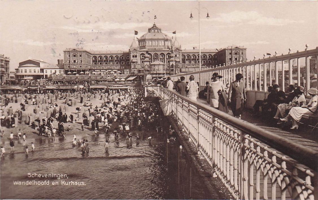 Scheveningen Wandelhoofd En Kurhaus