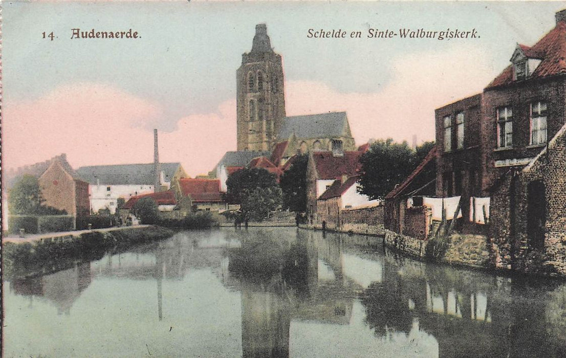 Oudenaerde Schelde En Sinte-Walburgiskerk
