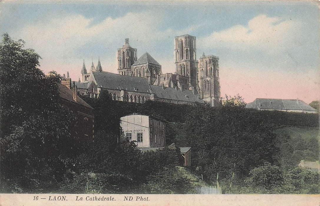 Laon La Cathedrale