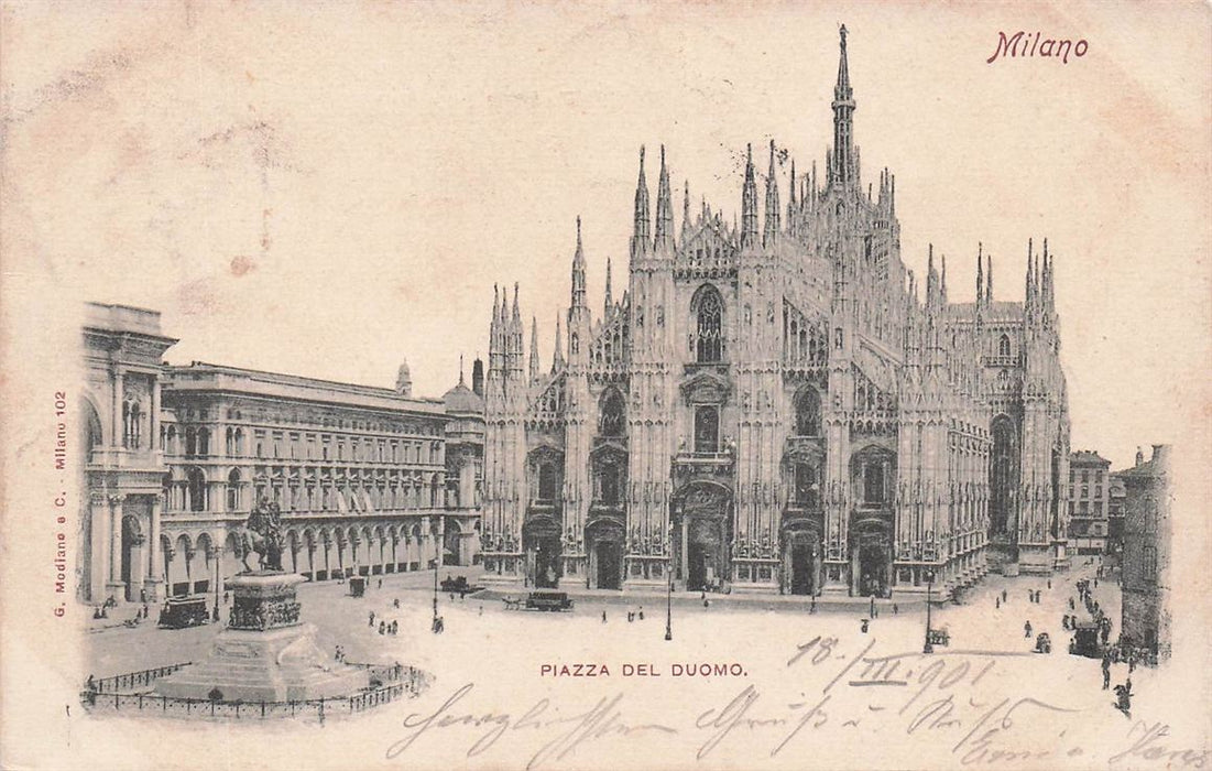 Milano Piazza Del Duomo