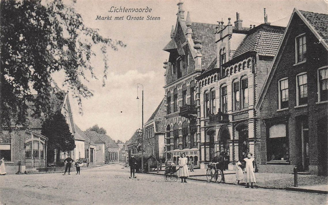 Lichtenvoorde Markt Met Groote Steen