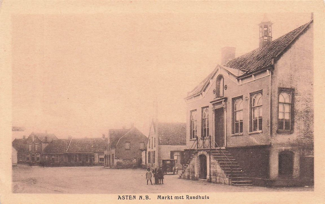 Asten N.B Markt Met Raadhuis