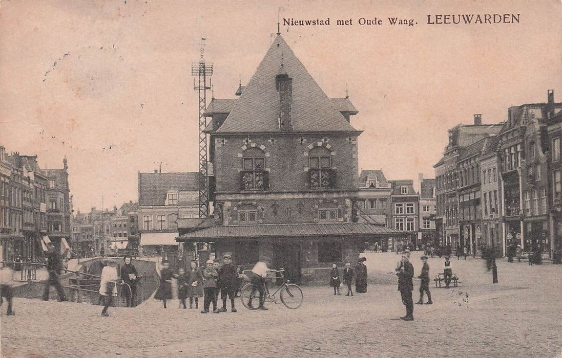 Nieuwstad Met Oude Waag Leeuwarden