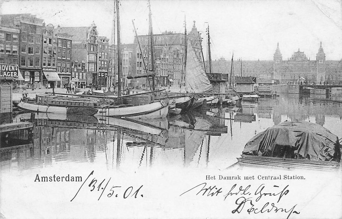 Amsterdam Het Damrak Met Centraal Station