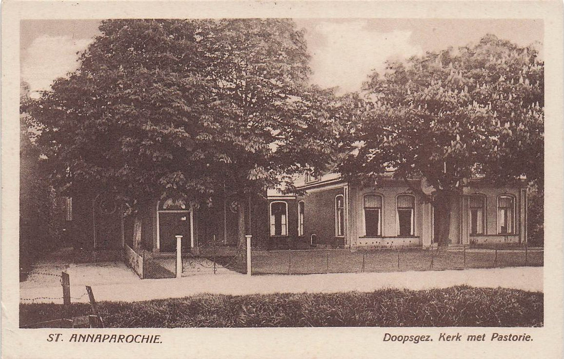 St Annaparochie Doopsgez Kerk Met Pastorie