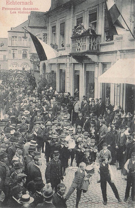 Echternach Procession Dansante Les Violons
