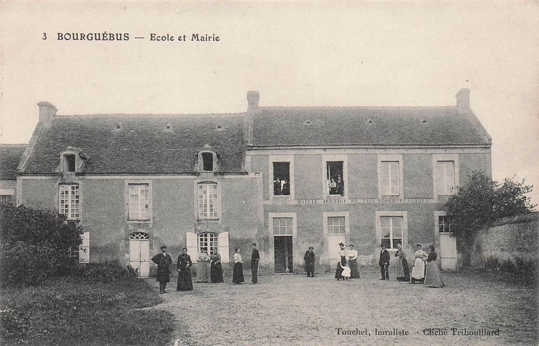 Bourguebus Ecole Et Mairie