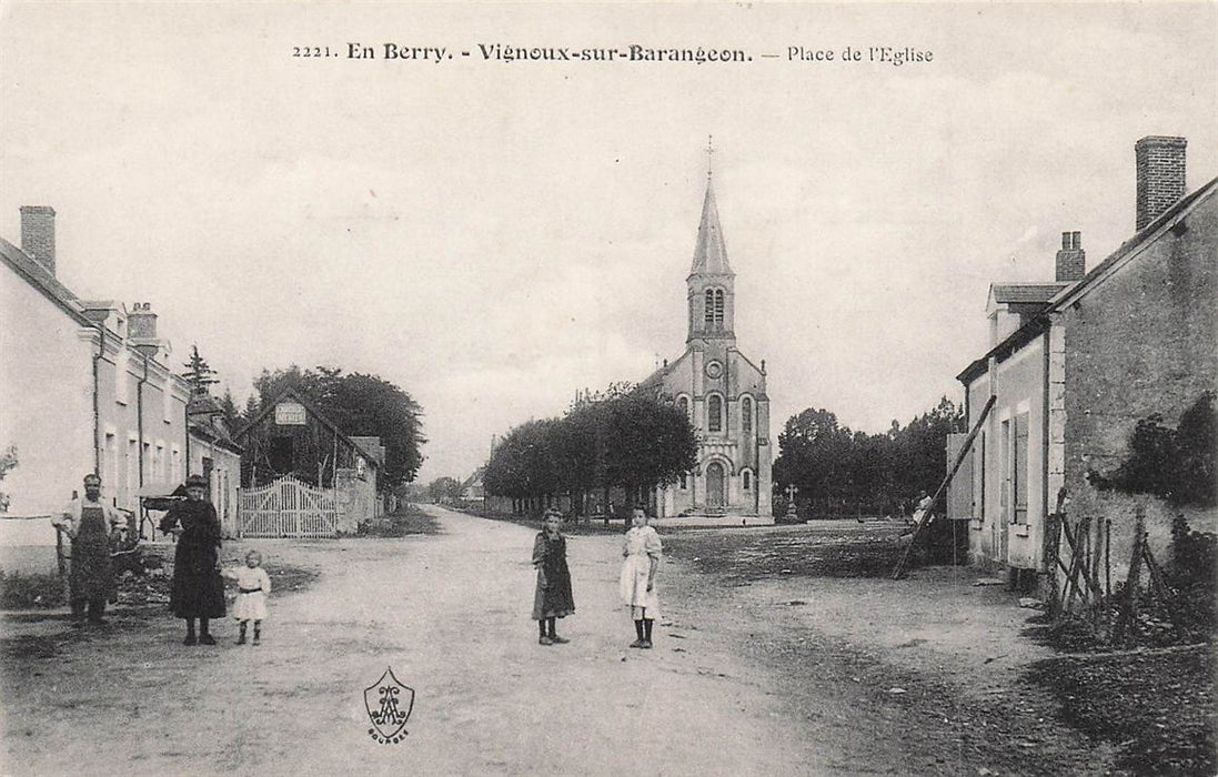 En Berry Vignoux-Sur-Barangeon Place De L'Eglise