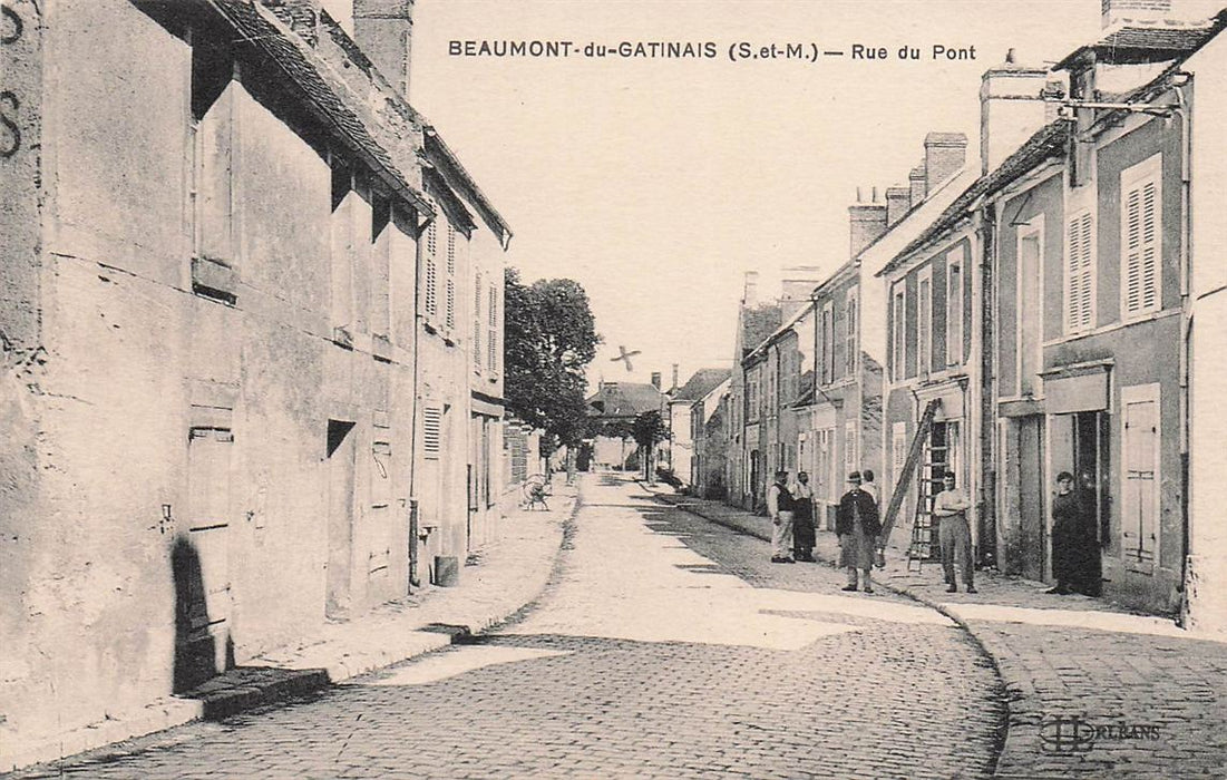 Beaumont-Du-Gatinais (S.Et-M.) Rue Du Pont