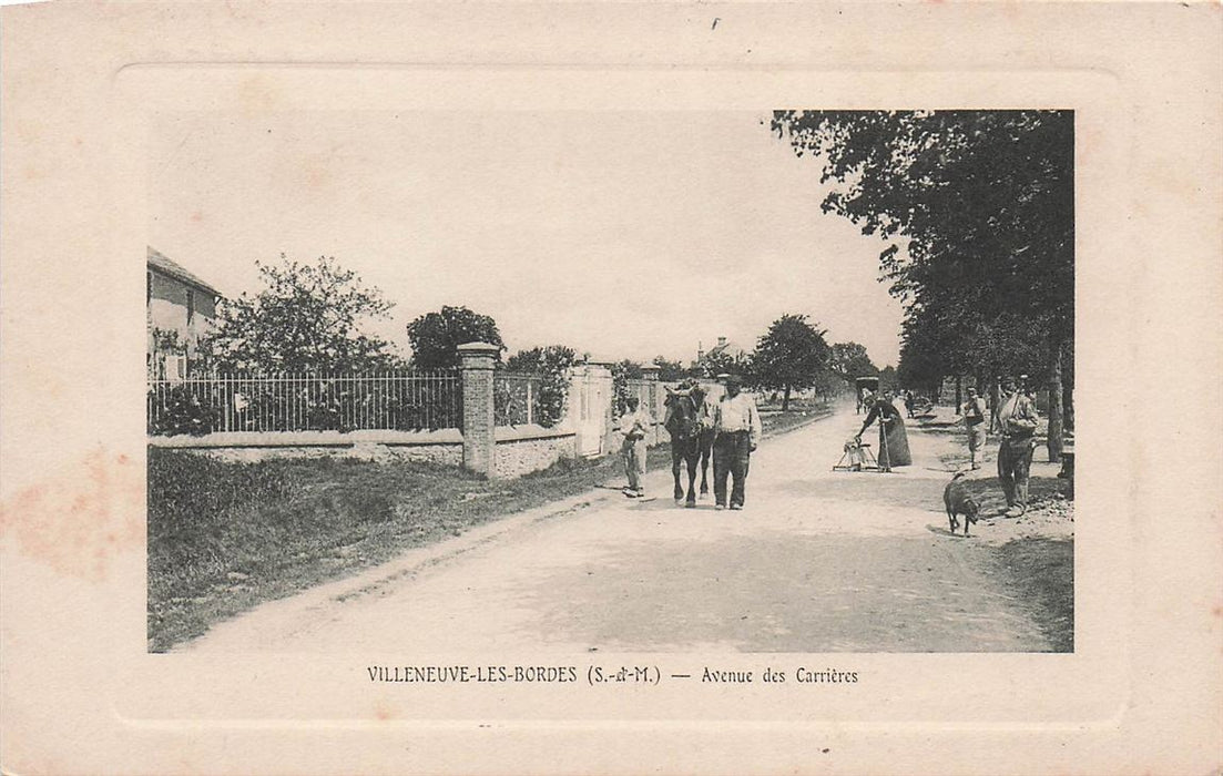 Villeneuve-Les-Bordes (S.M.) Avenue Des Carrieres