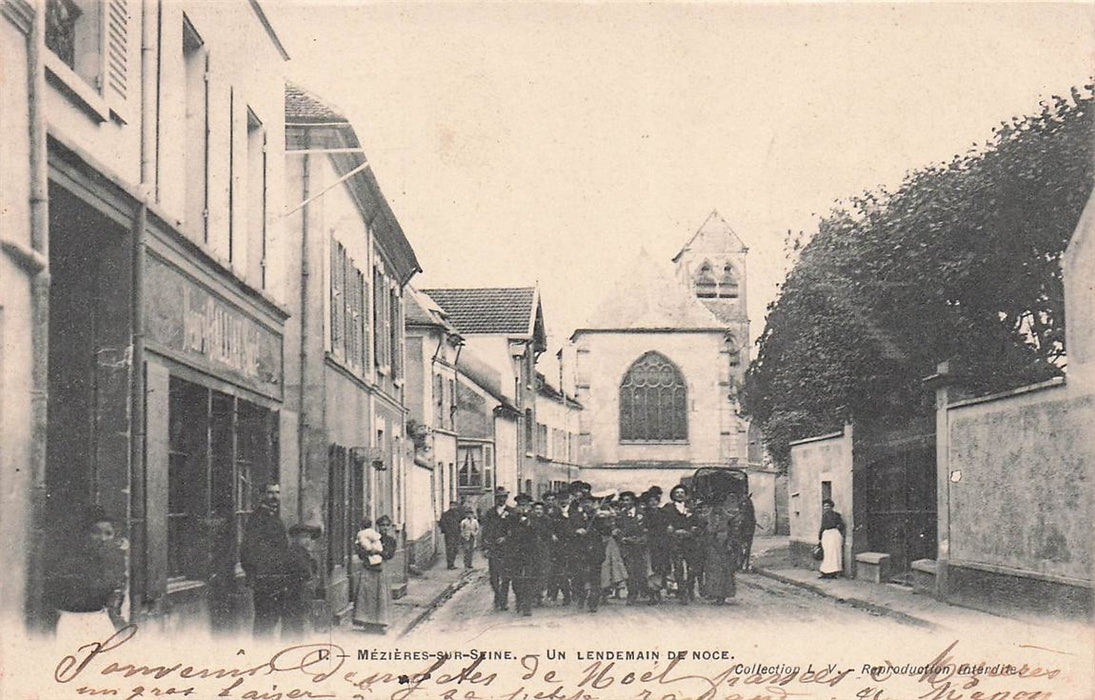 Mezieres-Sur-Seine Un Lendemain De Noce