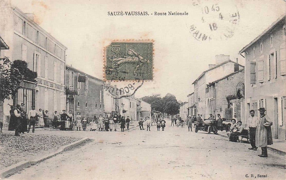 Sauze-Vaussais Route Nationale