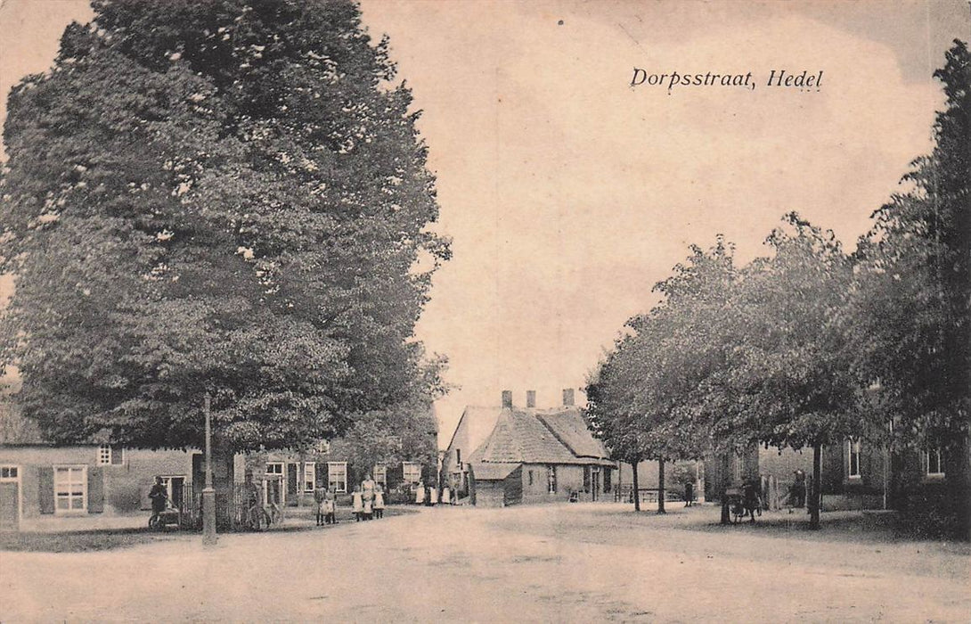Dorpsstraat Hedel