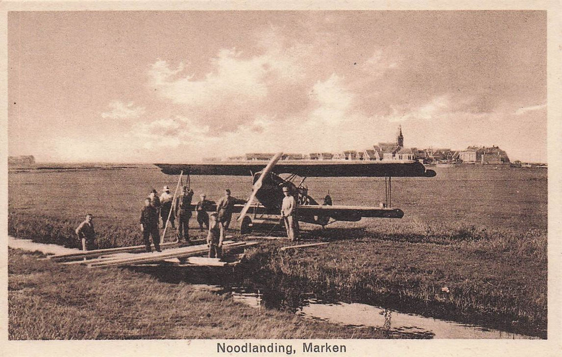 Noodlanding Marken