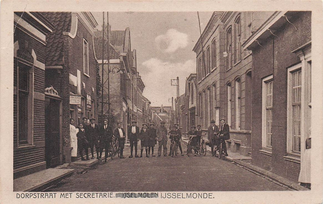 Dorpstraat Met Secretarie Ijsselmonde