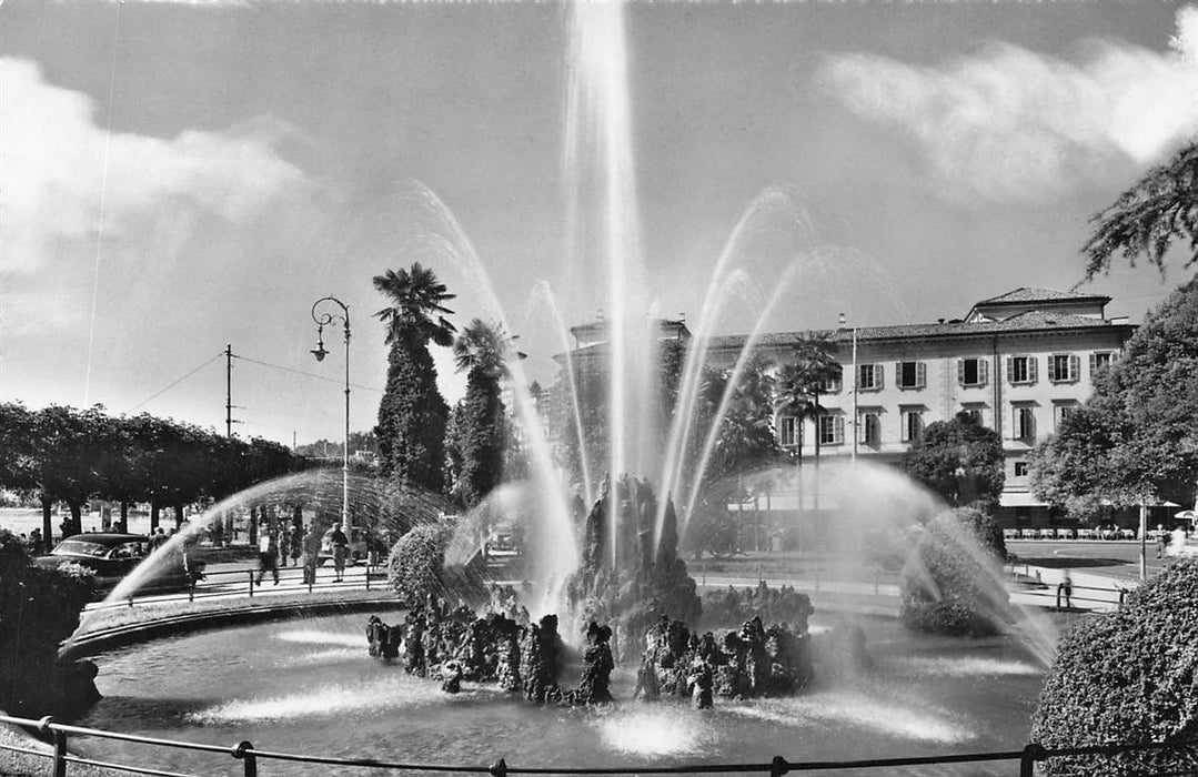 Lugano Fontana Piazza Manzoni