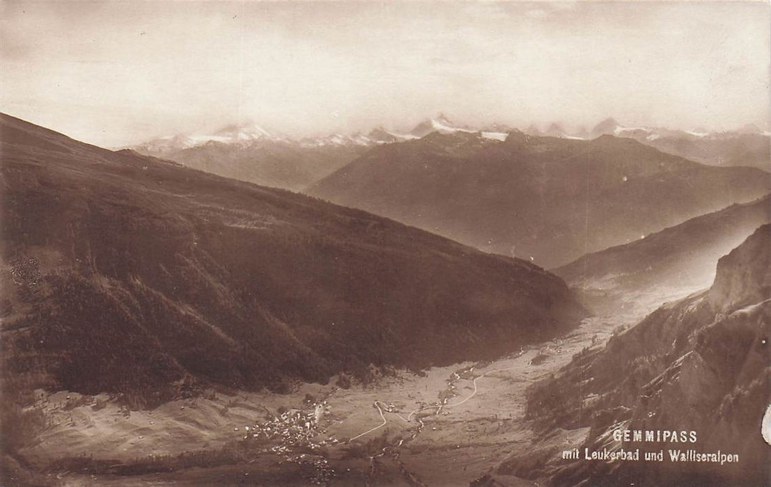 Gemmipass Mit Leukerbad Und Walliseralpen