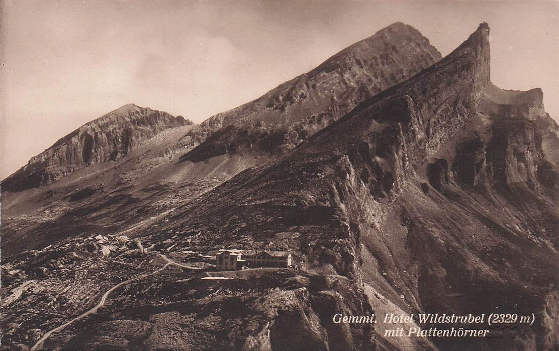 Gemmi Hotel Wildstrubel (2329 M) Mit Plattenhörner