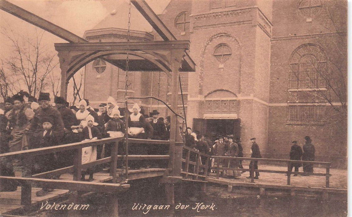 Volendam Uitgaan Der Kerk