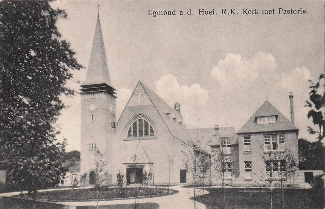 Egmond A.D Hoef R.K Kerk Met Pastorie