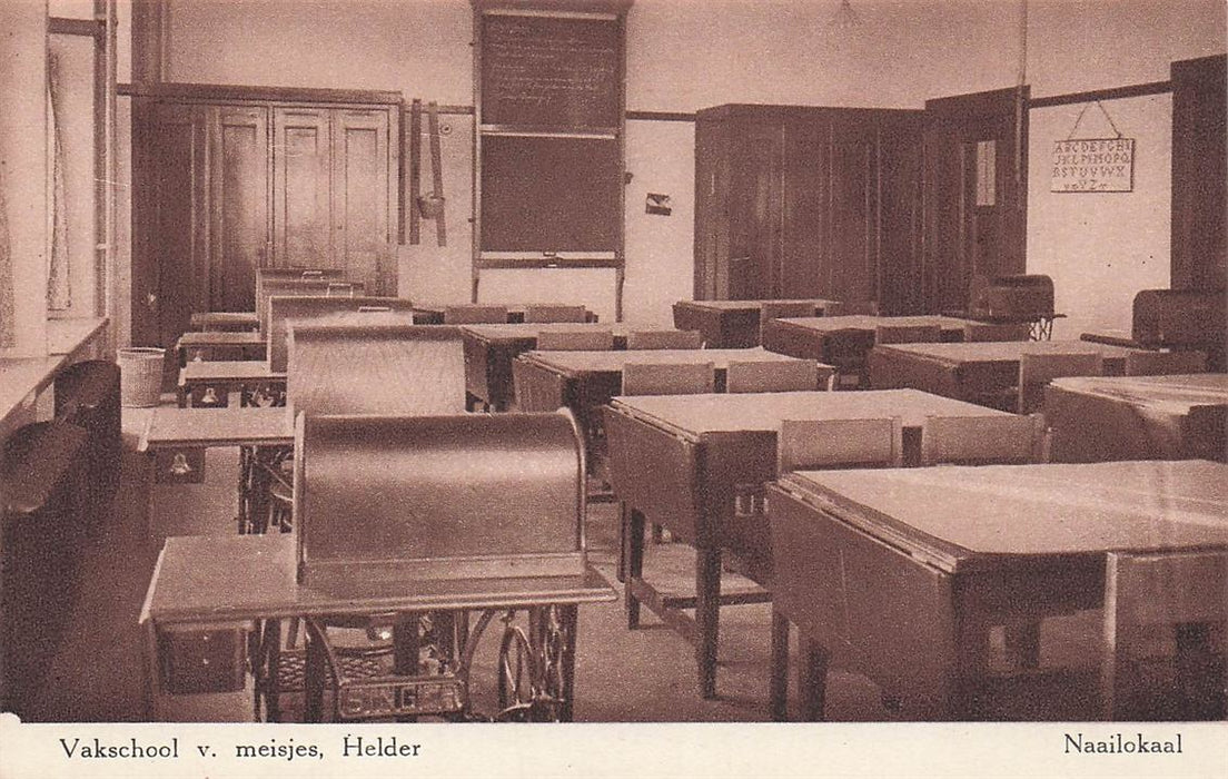 Vakschool V Meisjes Den Helder Naailokaal
