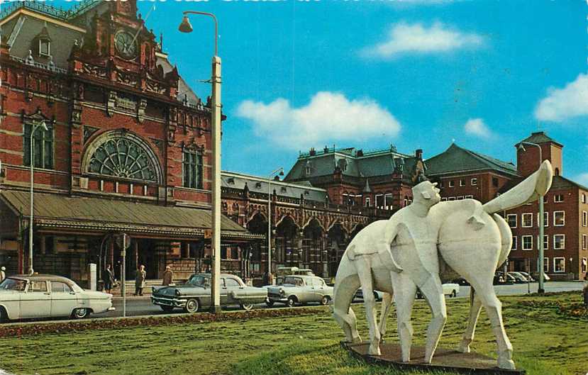 Groningen Station met Peerd van Ome Loeks