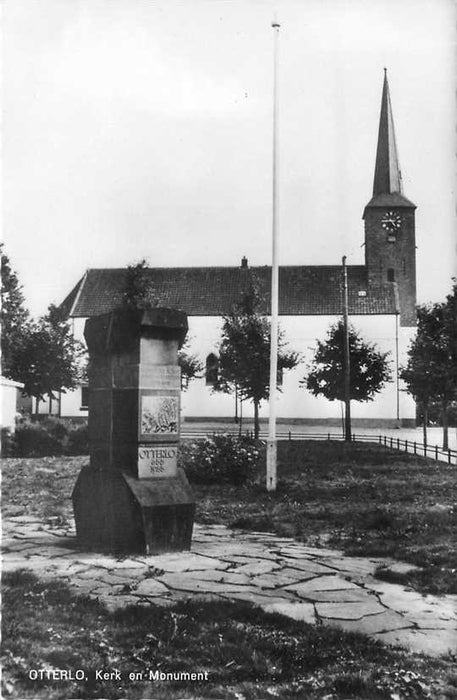 Otterlo Kerk en Monument