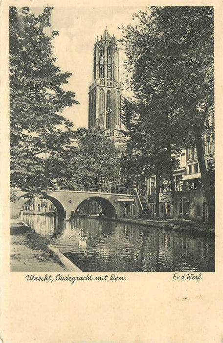 Utrecht Oudegracht met Dom