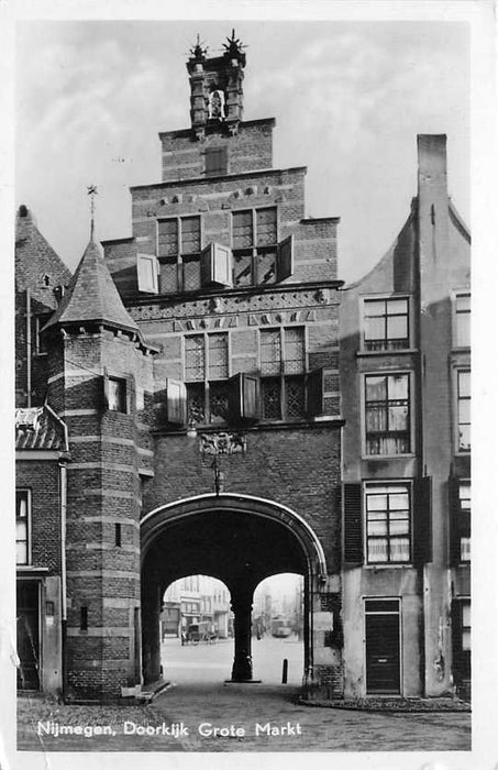 Nijmegen Doorkijk Grote Markt