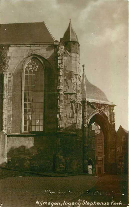 Nijmegen Ingang Stephanus Kerk