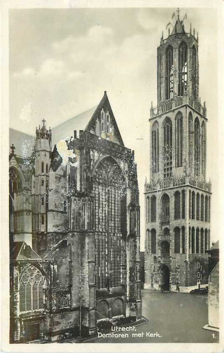 Utrecht Domtoren met Kerk