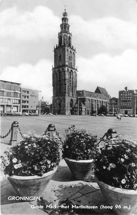 Groningen Grote Markt met Martinitoren