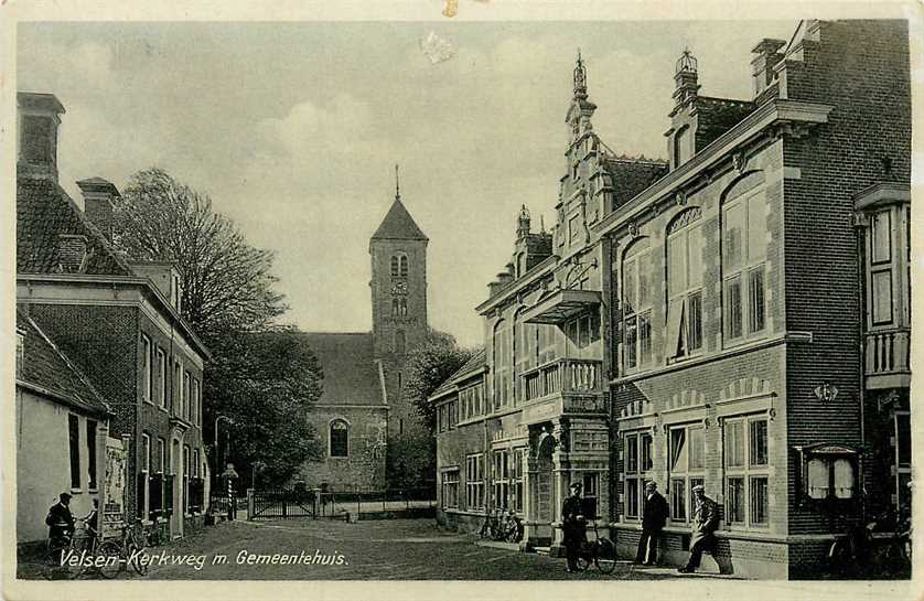 Velsen Kerkweg m. Gemeentehuis