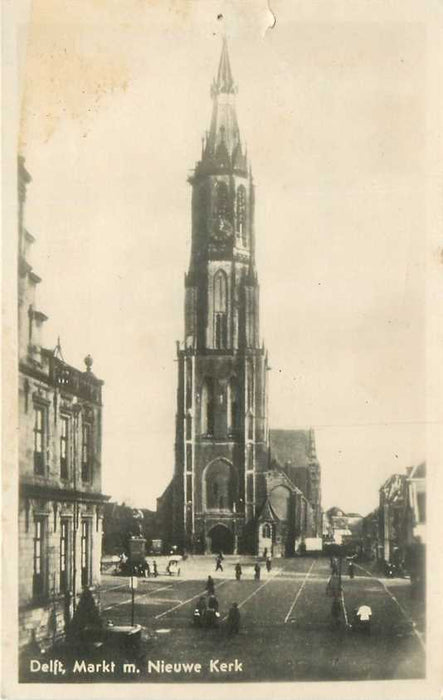 Delft Markt met Nieuwe Kerk