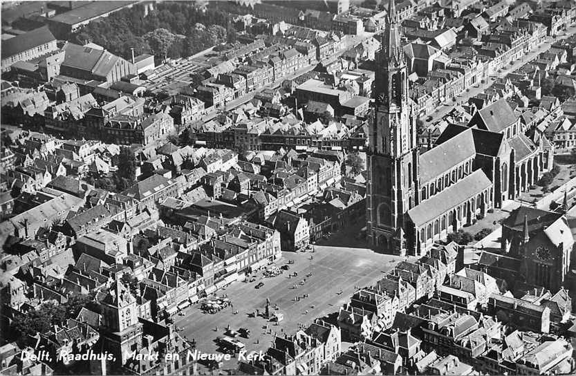 Delft Raadhuis Markt en Nieuwe Kerk