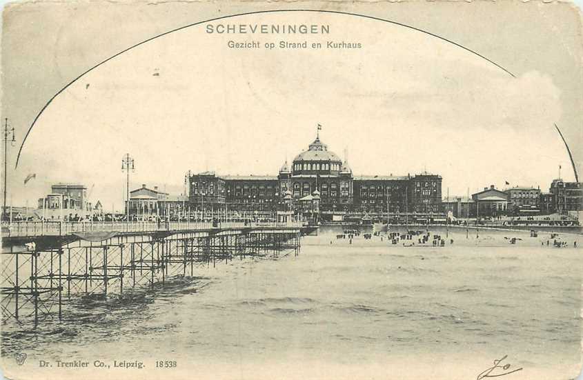 Scheveningen Gezicht op Strand en Kurhaus