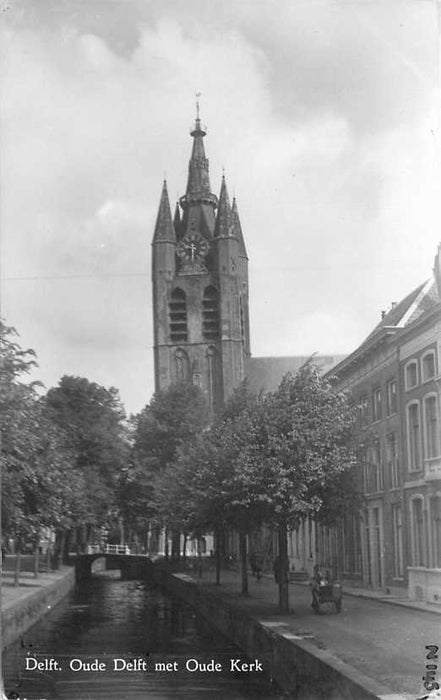 Delft Oude Delft met Oude Kerk