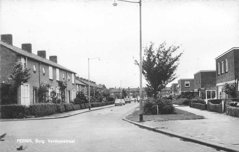 Pernis Rotterdam Burg. Verduynstraat