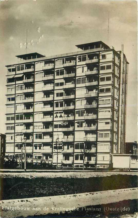 Rotterdam Flatgebouw aan de Kralingsche Plaslaan