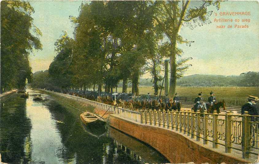 Den Haag Artillerie op weg naar de Parade