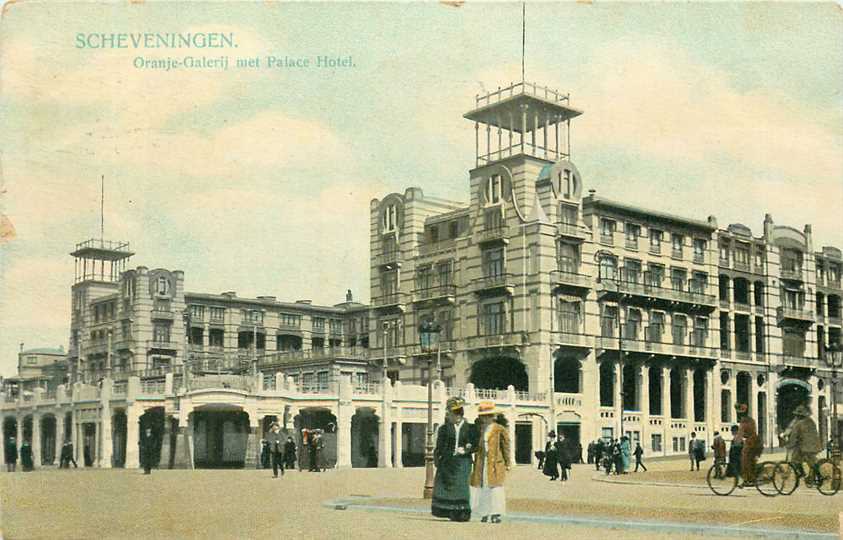 Scheveningen Oranje Galerij met Palace Hotel