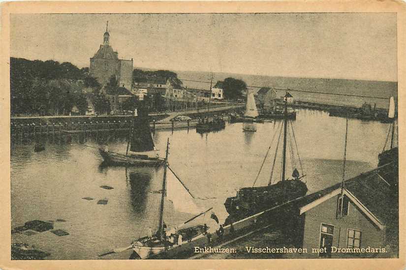 Enkhuizen Visschershaven met Drommedaris