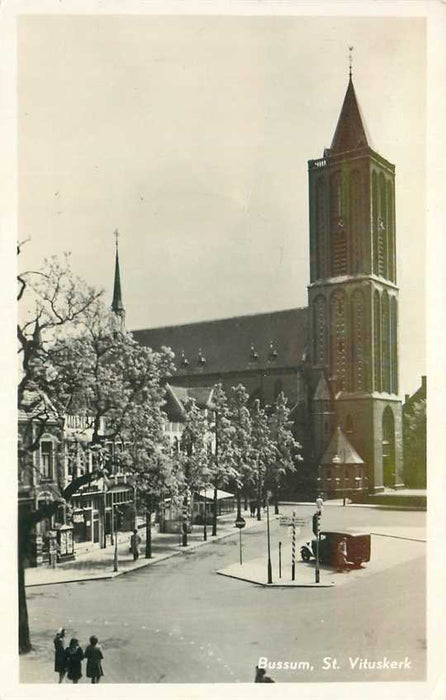 Bussum St Vituskerk